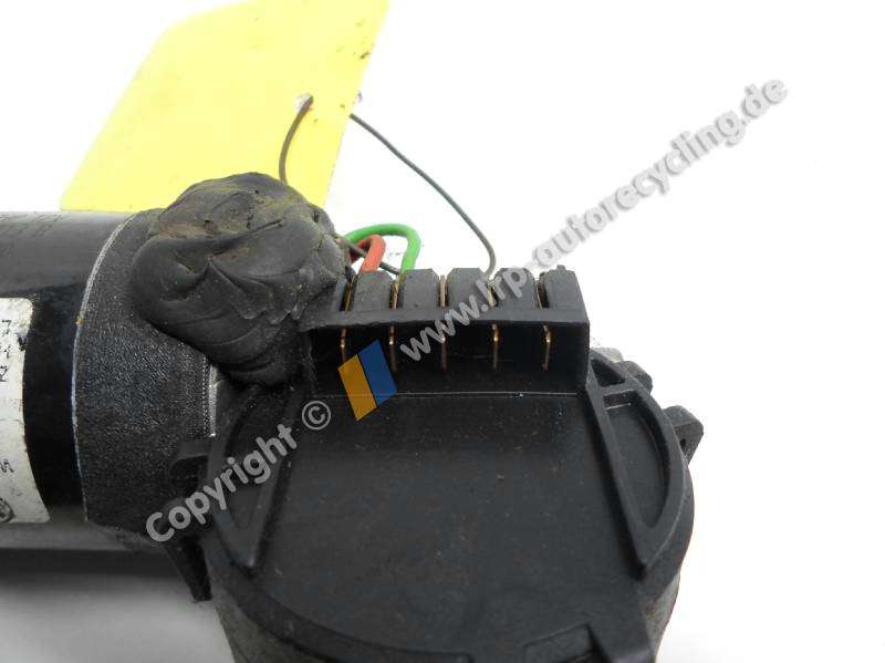 Audi A4 B5 Typ 8D2 Wischermotor vorn 0390241132 BJ1999